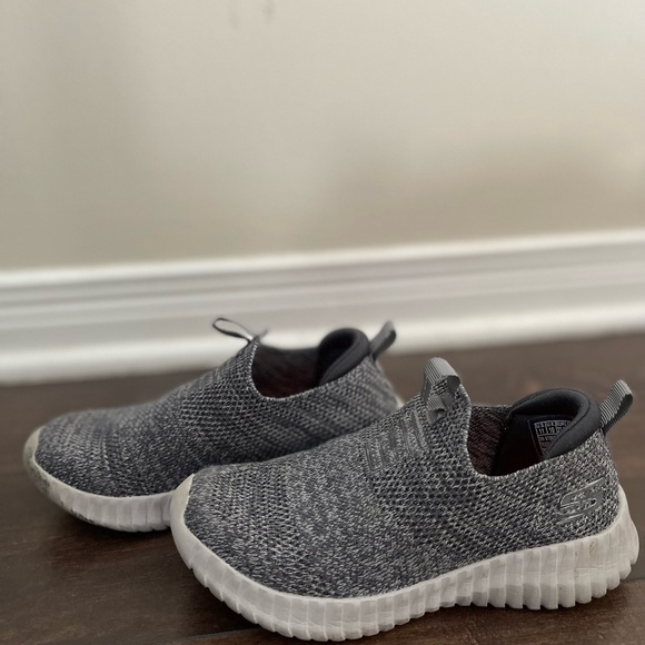 Grey so clean..hardly worn - Picture 3 of 5